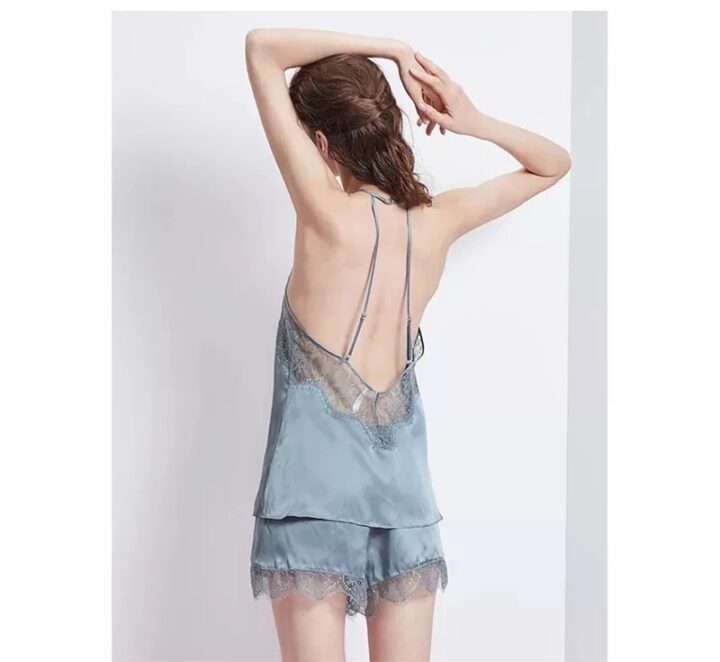 Sexy Hollow Lace Backless Pajamas 3